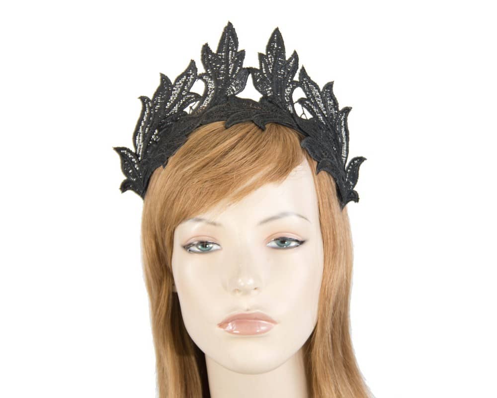 black crown fascinator