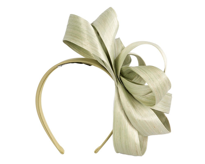 Sage green abaca loops racing fascinator - Image 4