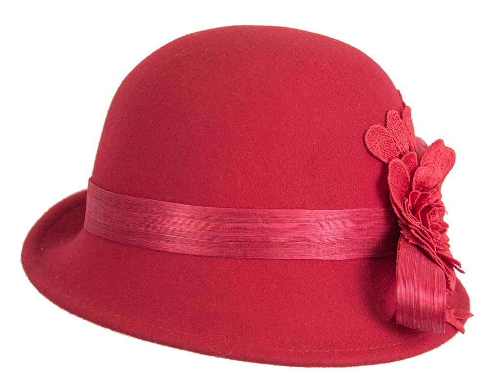 Red ladies felt cloche hat by Fillies Collection - Image 6