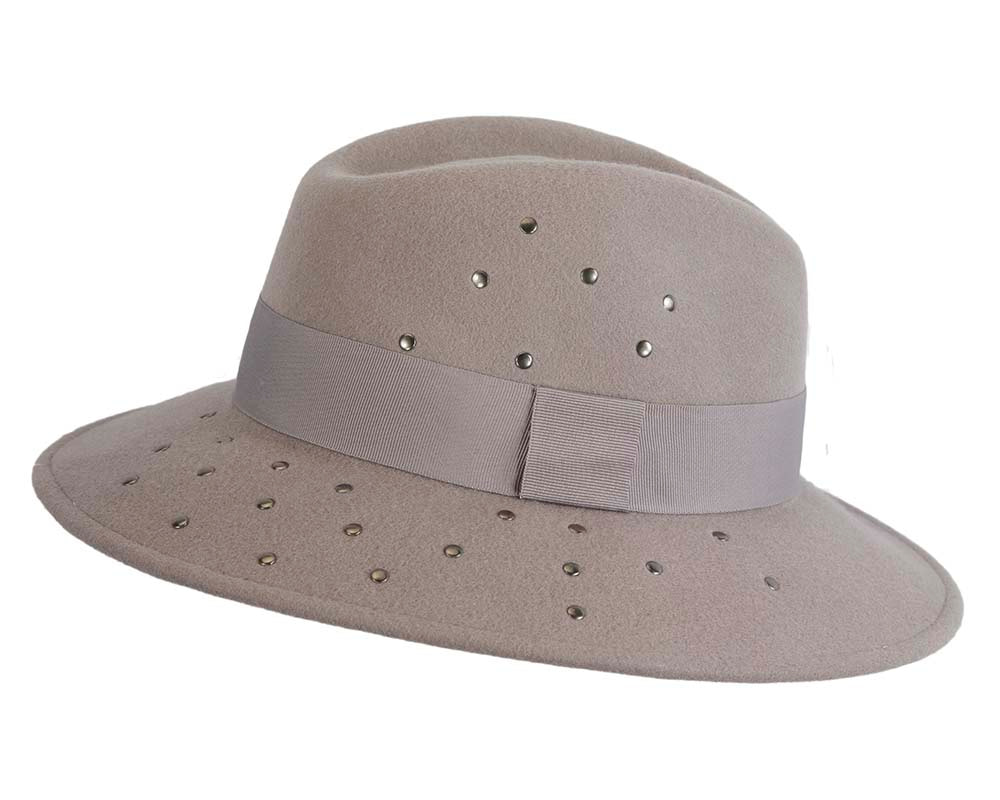 Wide brim grey felt fedora with studs by Max Alexander - Image 3