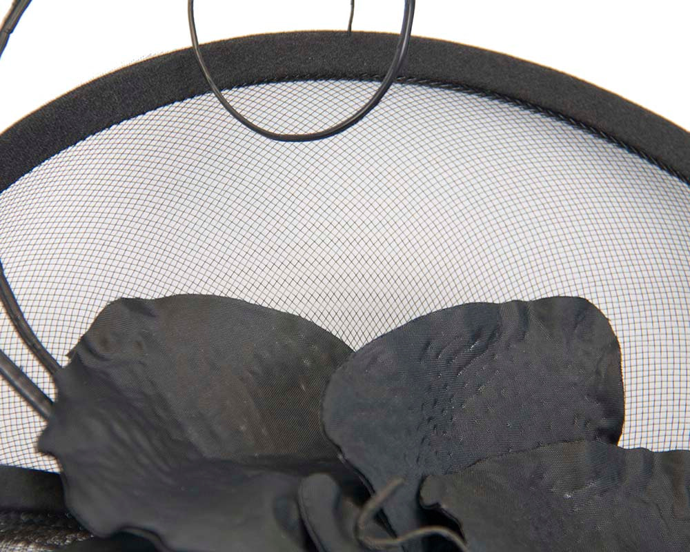 Black heart flower fascinator - Image 3