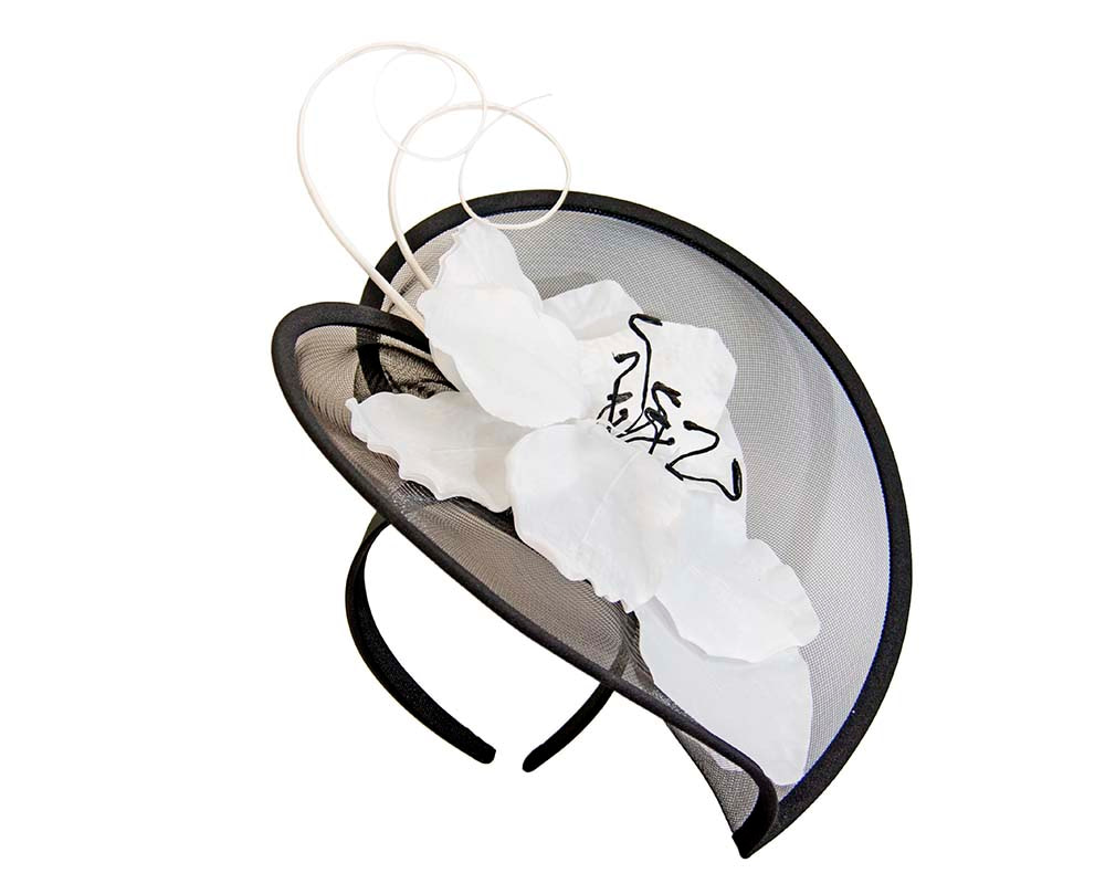 Black & white heart flower fascinator - Image 2