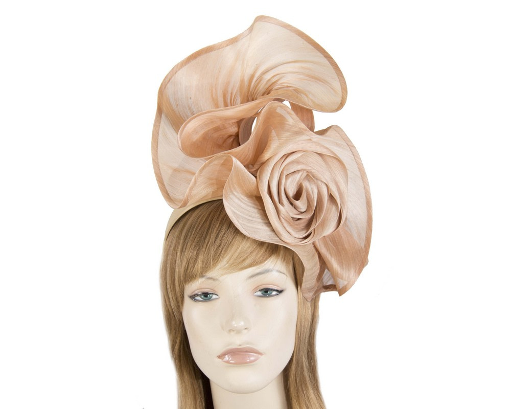 Exclusive nude silk abaca racing fascinator