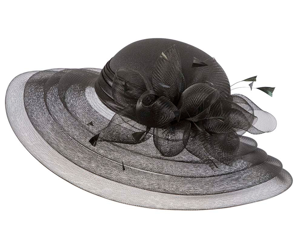 Black mother of the bride hat by Cupids Millinery Melbourne - Image 2