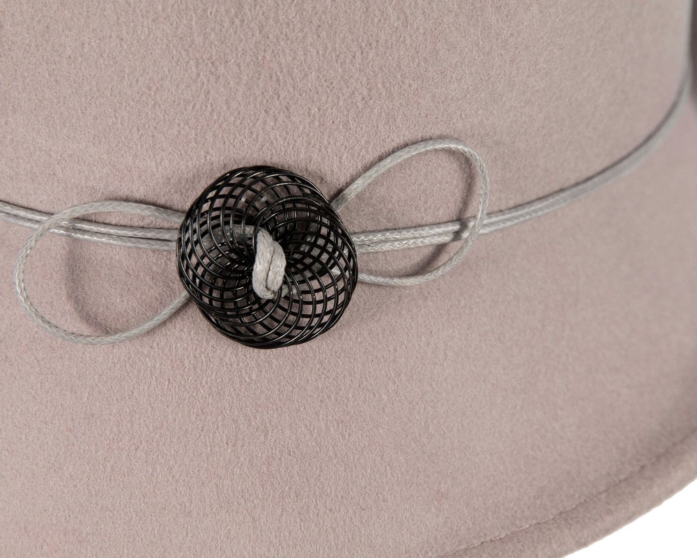 Grey felt winter cloche hat by Max Alexander - Image 5