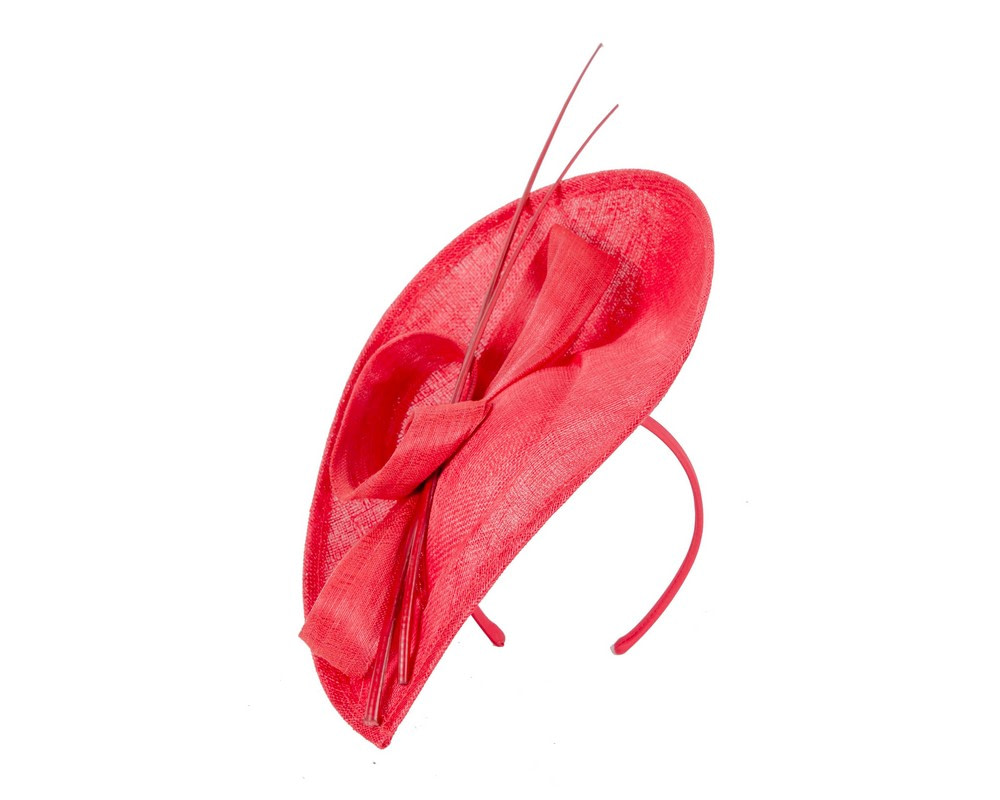 Red fascinator with bow and feathers - Image 2