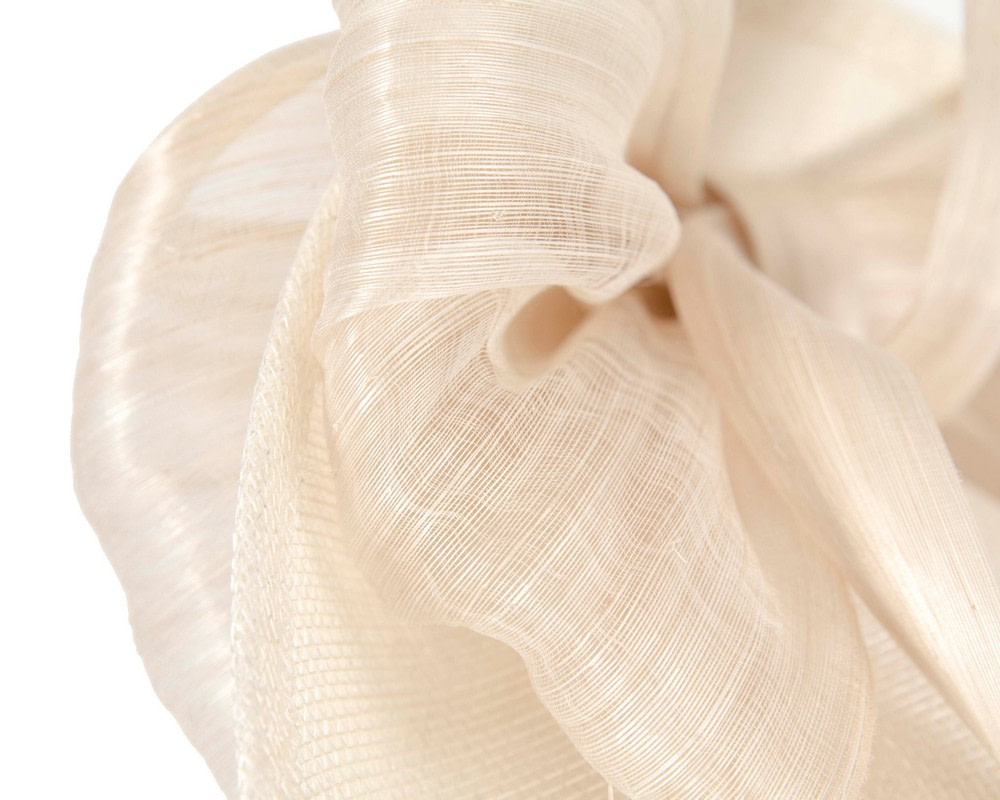 Cream plate fascinator with bow by Fillies Collection - Fascinators.com.au Cream plate fascinator with bow by Fillies Collection - Image 6