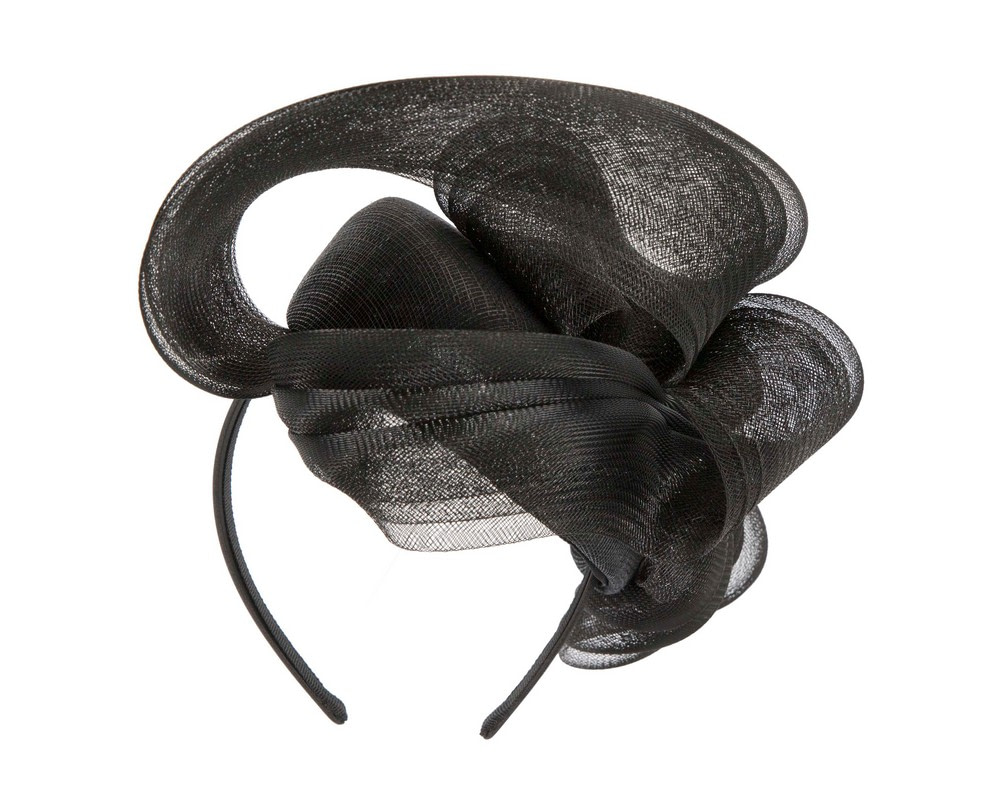 Black racing pillbox fascinator by Fillies Collection - Image 6