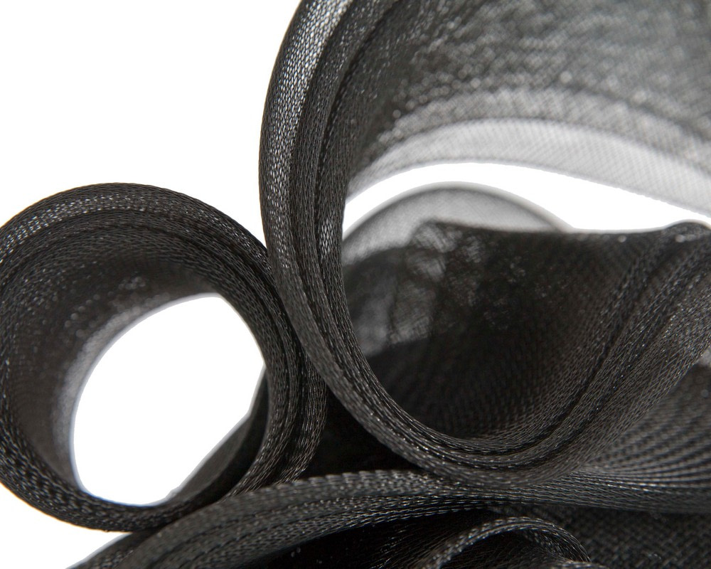 Black racing pillbox fascinator by Fillies Collection - Image 5