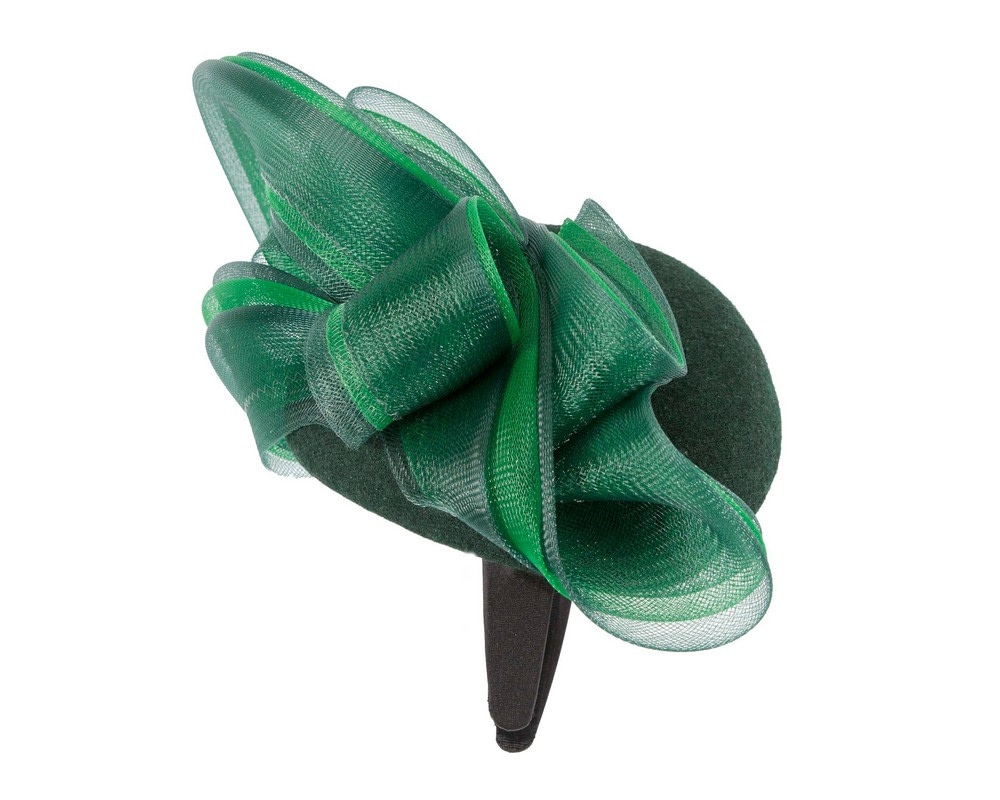 Green winter racing pillbox fascinator by Fillies Collection - Image 4