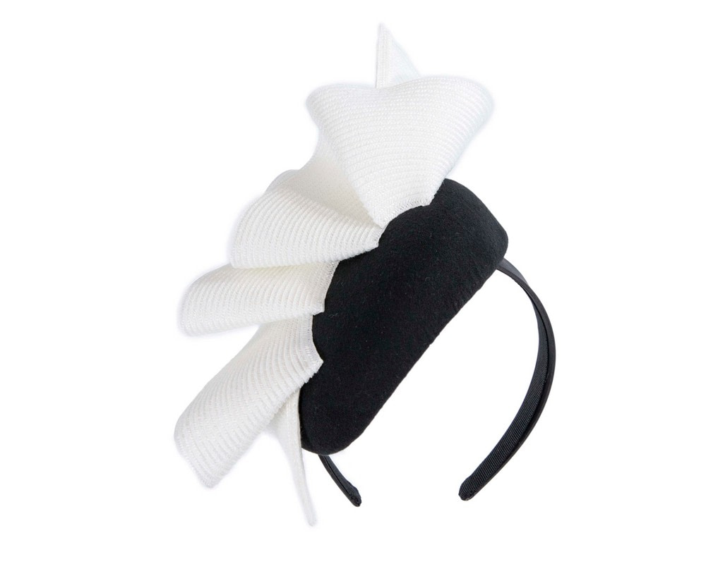 Black & white winter racing fascinator by Fillies Collection - Image 2