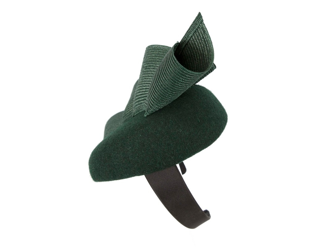Green winter racing fascinator by Fillies Collection - Image 3