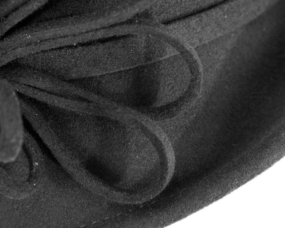 Black winter felt cloche hat by Max Alexander - Image 4