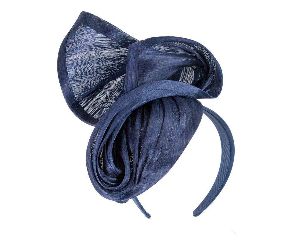 Navy silk abaca fascinator by Fillies Collection - Image 2