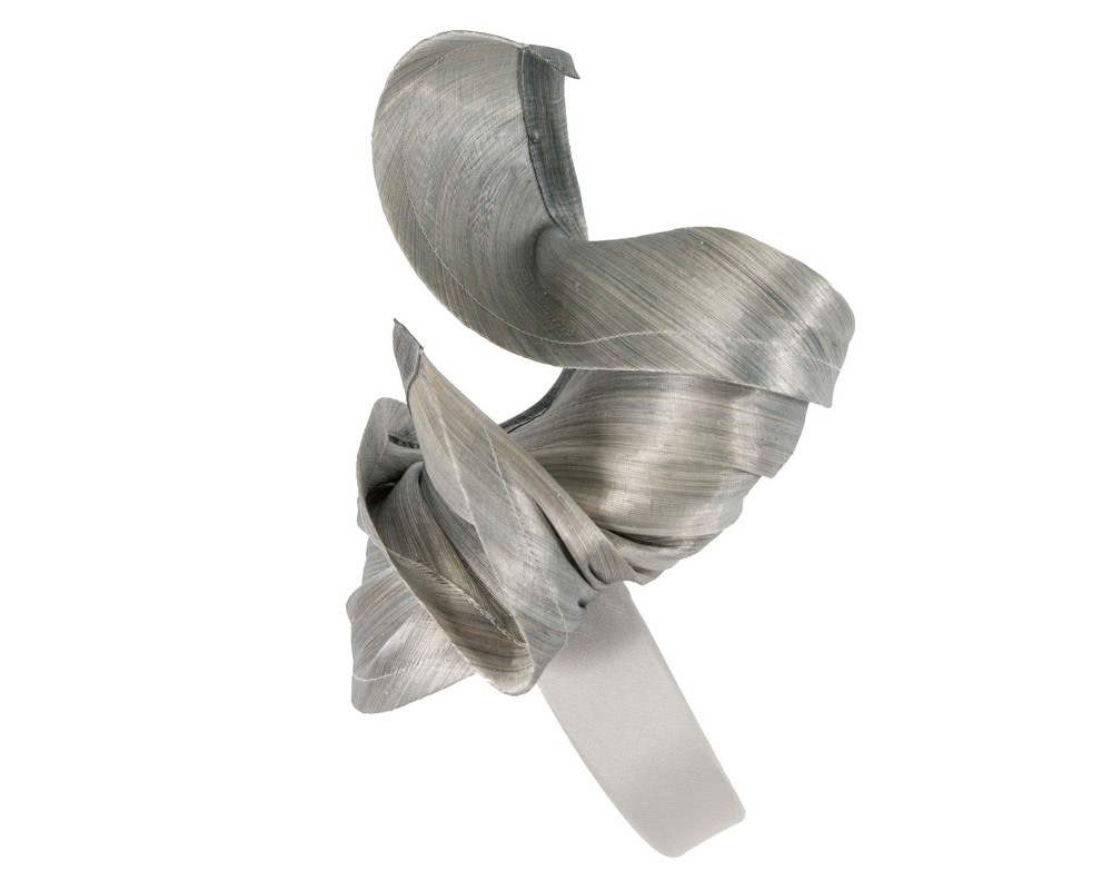 Silver silk abaca fascinator by Fillies Collection - Image 3