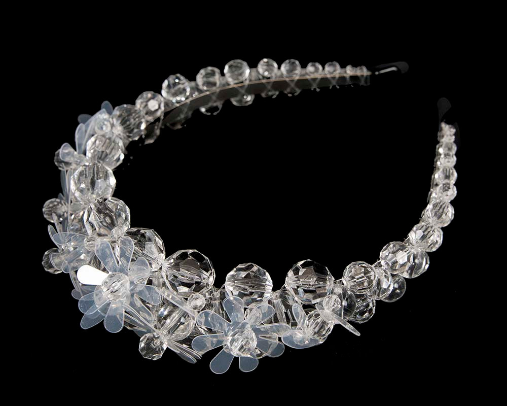 White plastic flowers fascinator headband - Image 4