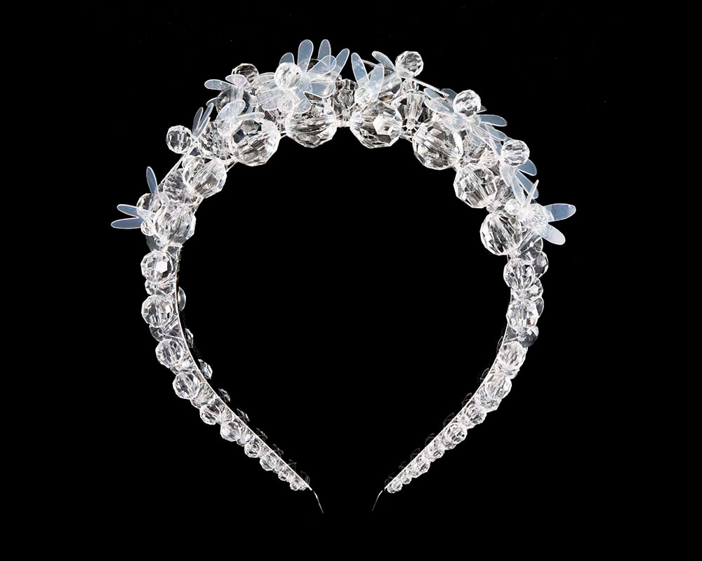 White plastic flowers fascinator headband - Image 2