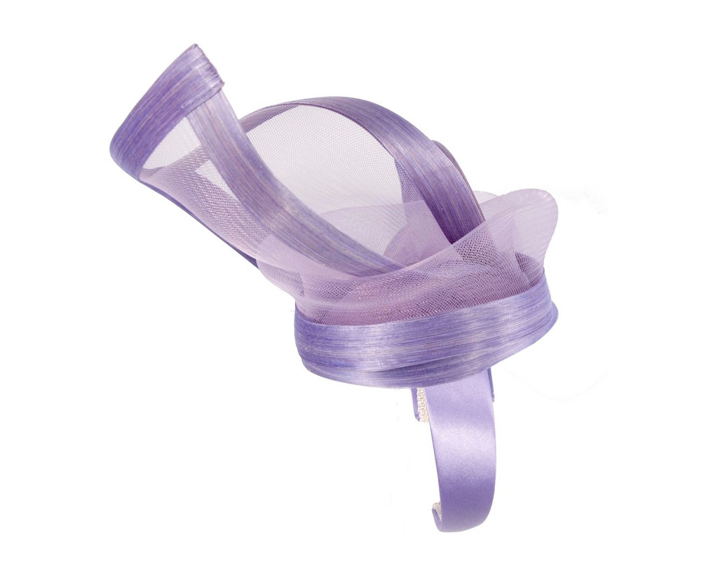 Bespoke Lilac fascinator by Fillies Collection - Image 3