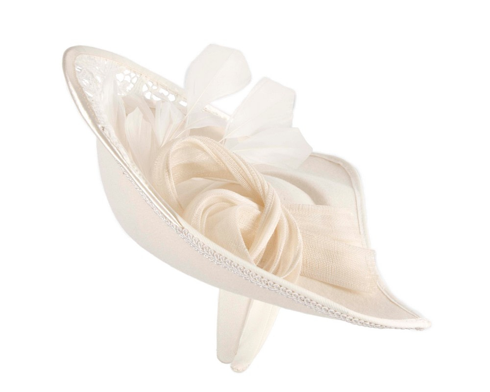 Large cream winter fascinator by Fillies Collection - Image 4
