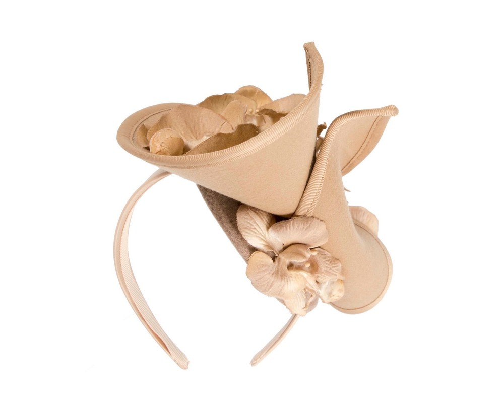 Nude winter fascinator with orchid by Fillies Collection - Image 6