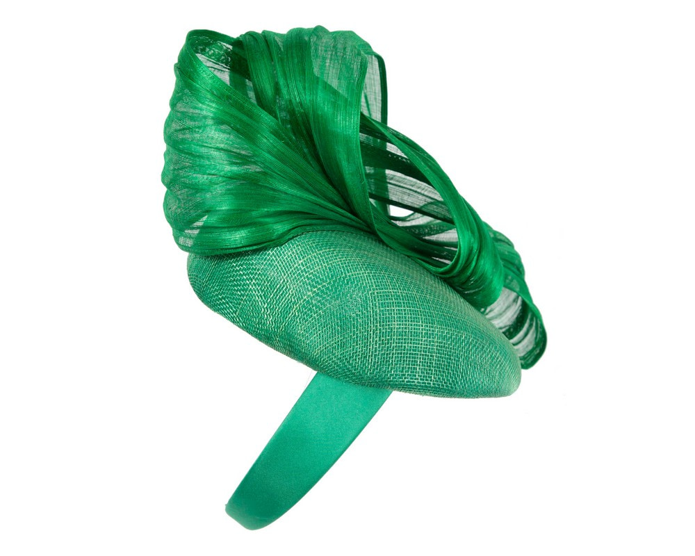 Green pillbox silk abaca bow by Fillies Collection S307 - Fascinators.com.au Green pillbox silk abaca bow by Fillies Collection S307 - Image 4