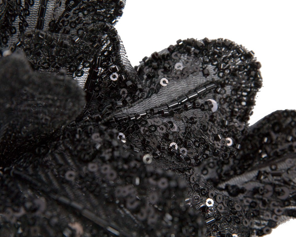 Black lace and sequins fascinator - Image 3