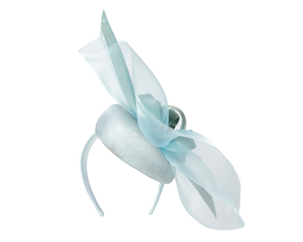 Large light blue spring racing fascinator by Fillies Collection - Image 6