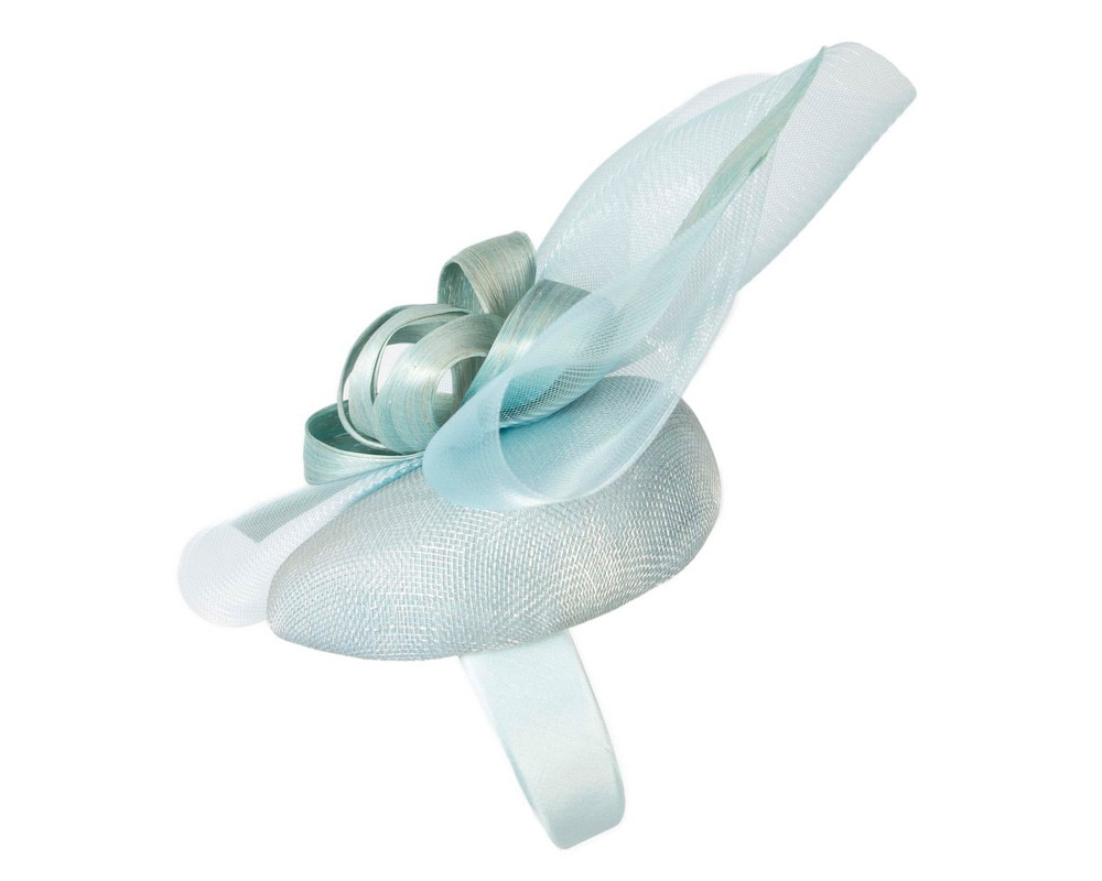 Large light blue spring racing fascinator by Fillies Collection - Image 3