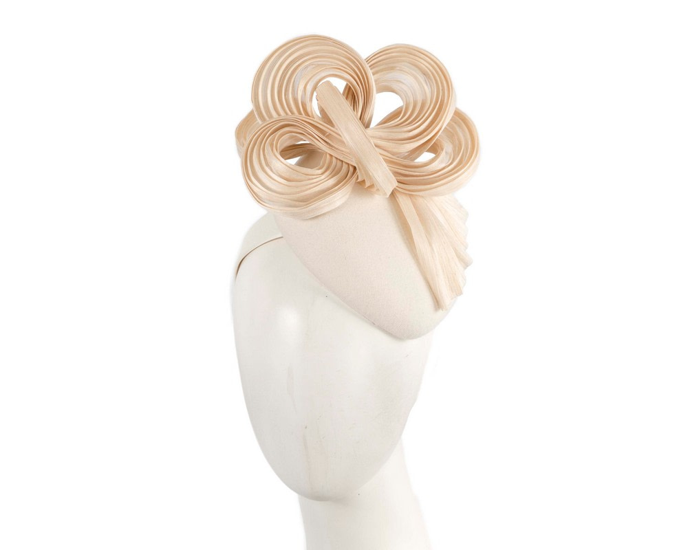 Bespoke cream winter fascinator by Fillies Collection