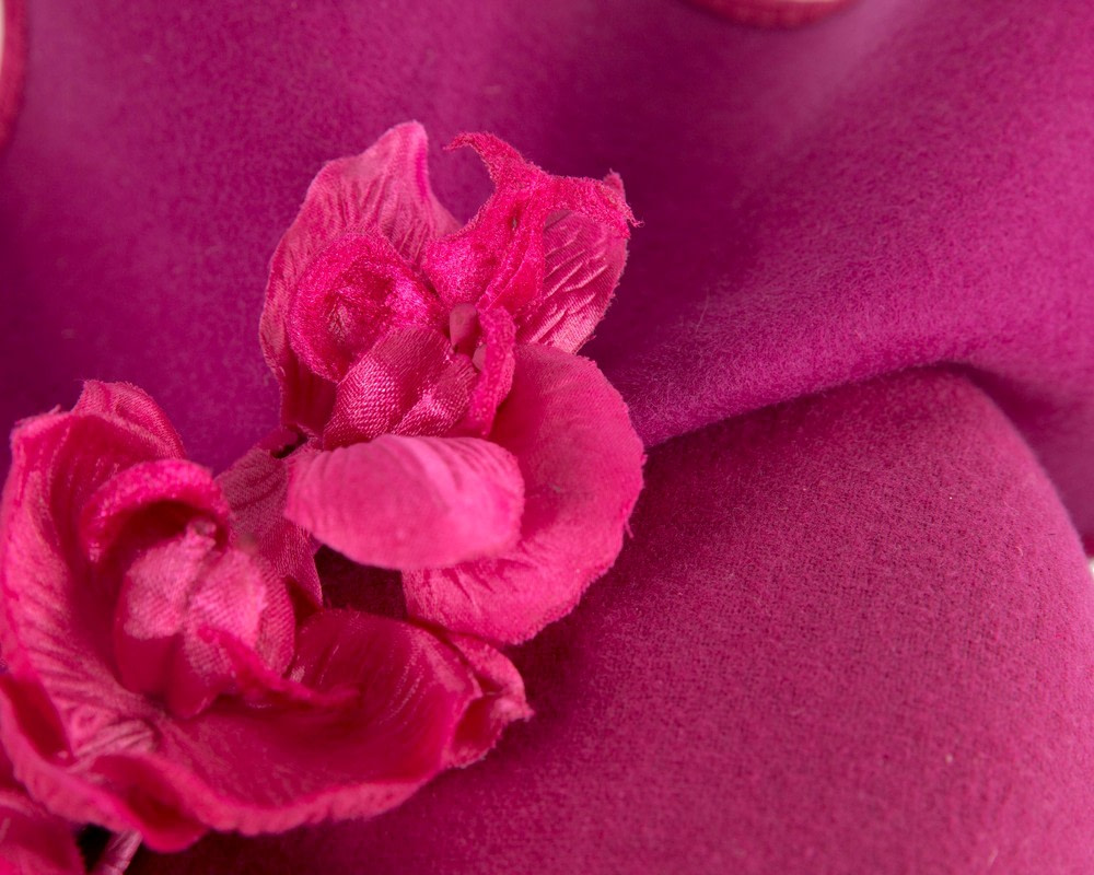Fuchsia winter racing fascinator by Fillies Collection - Image 5