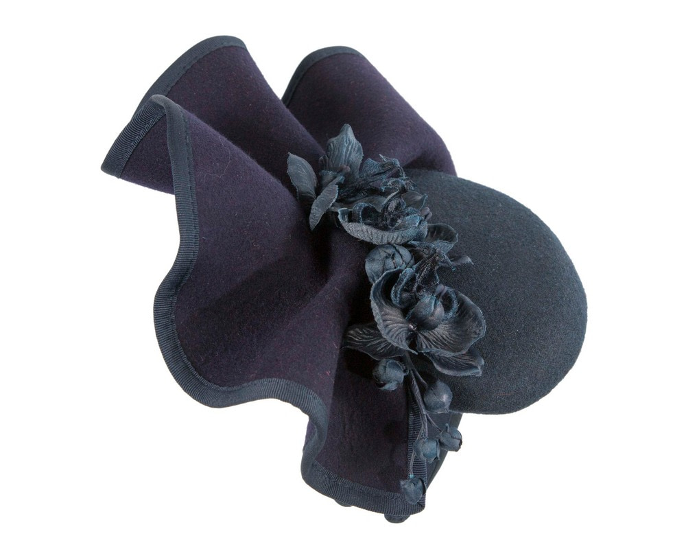 Navy winter racing fascinator by Fillies Collection - Image 4
