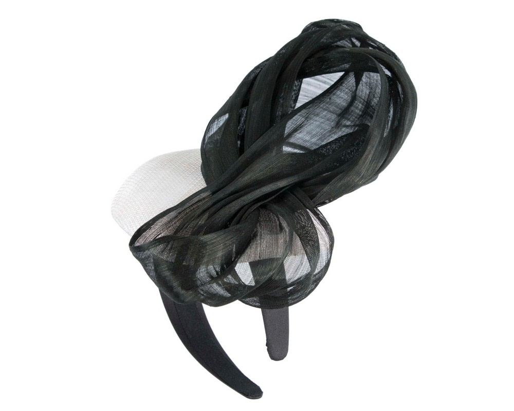 White pillbox black silk abaca bow by Fillies Collection - Fascinators.com.au White pillbox black silk abaca bow by Fillies Collection - Image 3