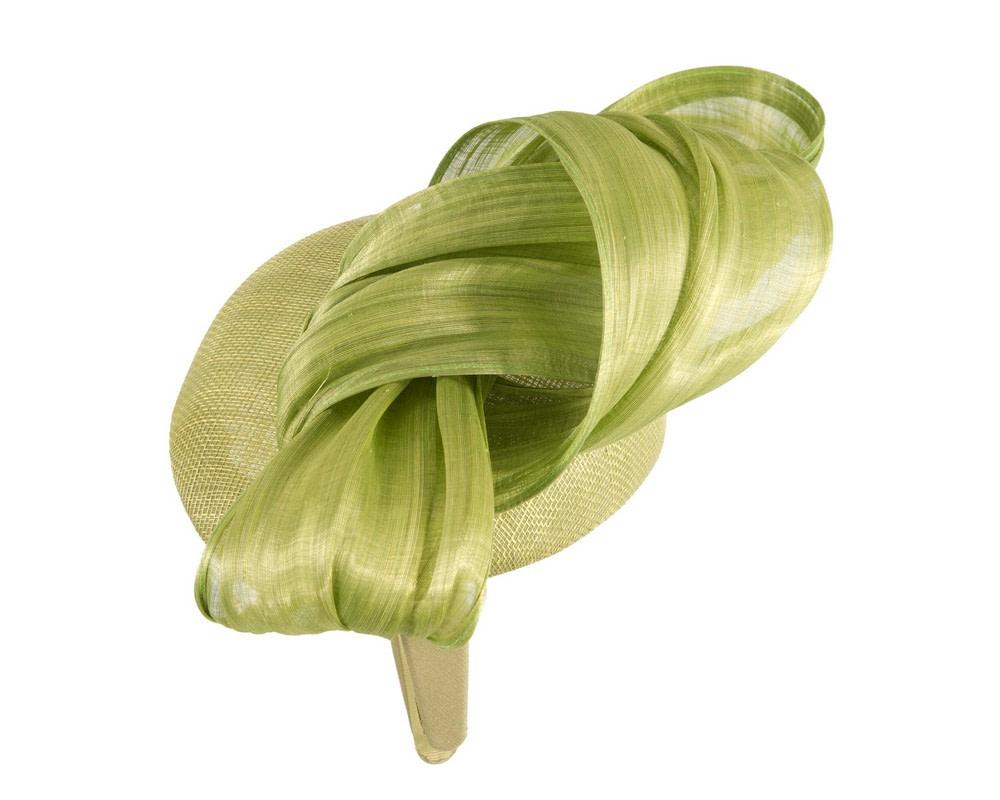 Lime pillbox silk abaca bow by Fillies Collection S307 - Fascinators.com.au Lime pillbox silk abaca bow by Fillies Collection S307 - Image 4