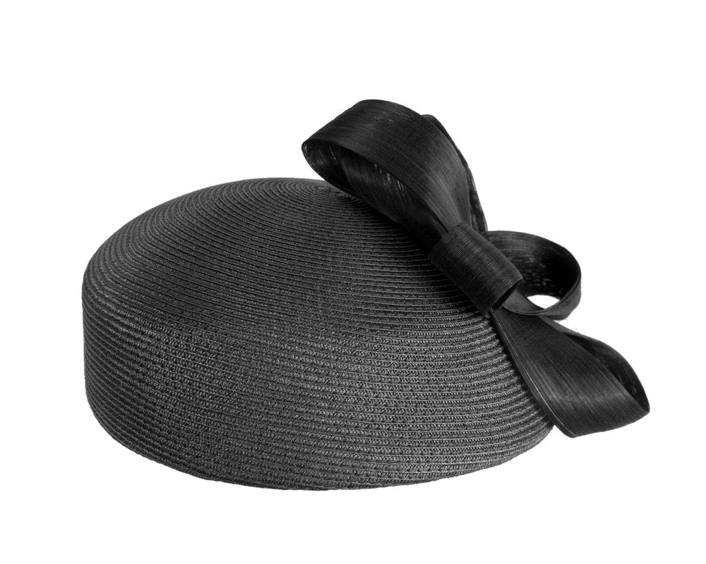 Fashion black beret hat with bow by Max Alexander - Image 6