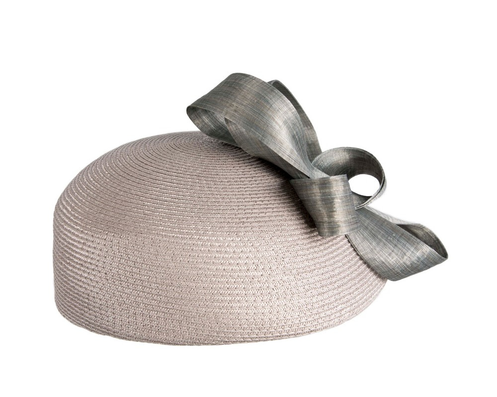 Fashion silver beret hat with bow by Max Alexander - Image 6