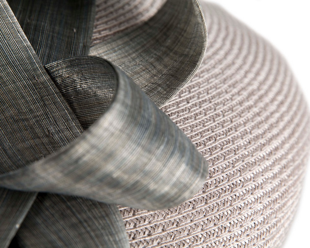 Fashion silver beret hat with bow by Max Alexander - Image 5