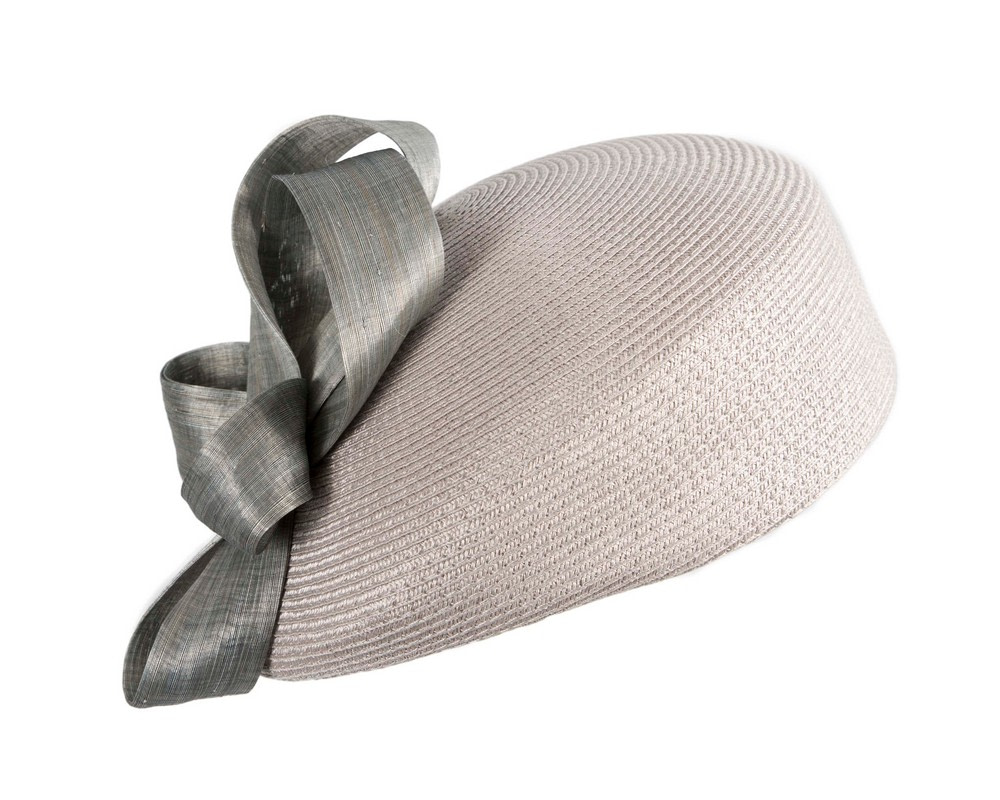 Fashion silver beret hat with bow by Max Alexander - Image 2