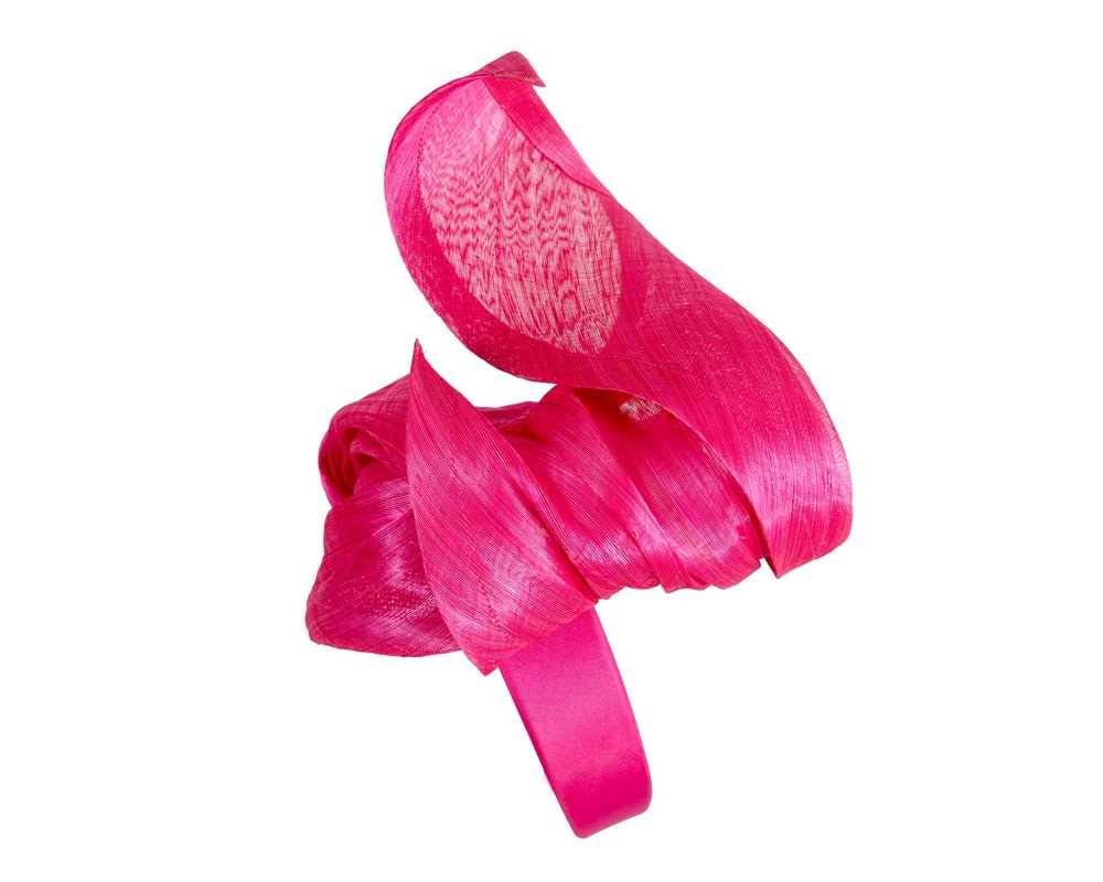 Fuchsia silk abaca fascinator by Fillies Collection - Image 3