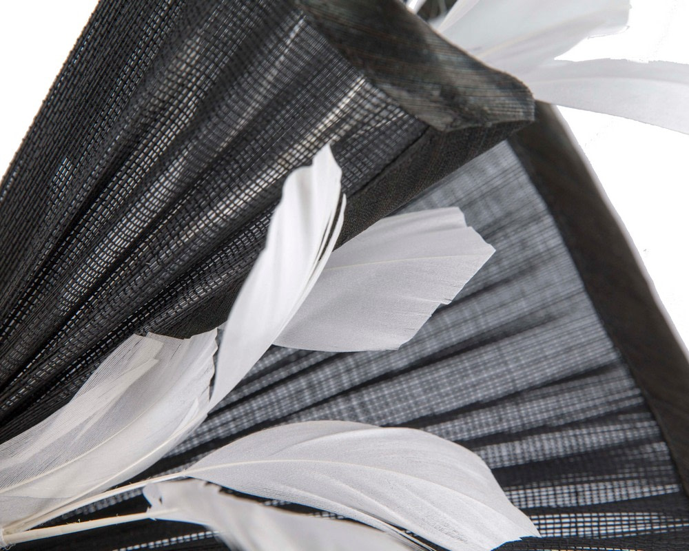 Bespoke black & cream Australian Made racing fascinator by Fillies Collection - Image 4