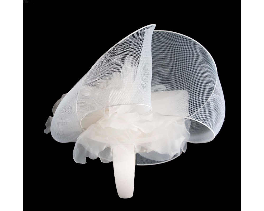 Exclusive white fascinator by Fillies Collection - Fascinators.com.au Exclusive white fascinator by Fillies Collection - Image 4