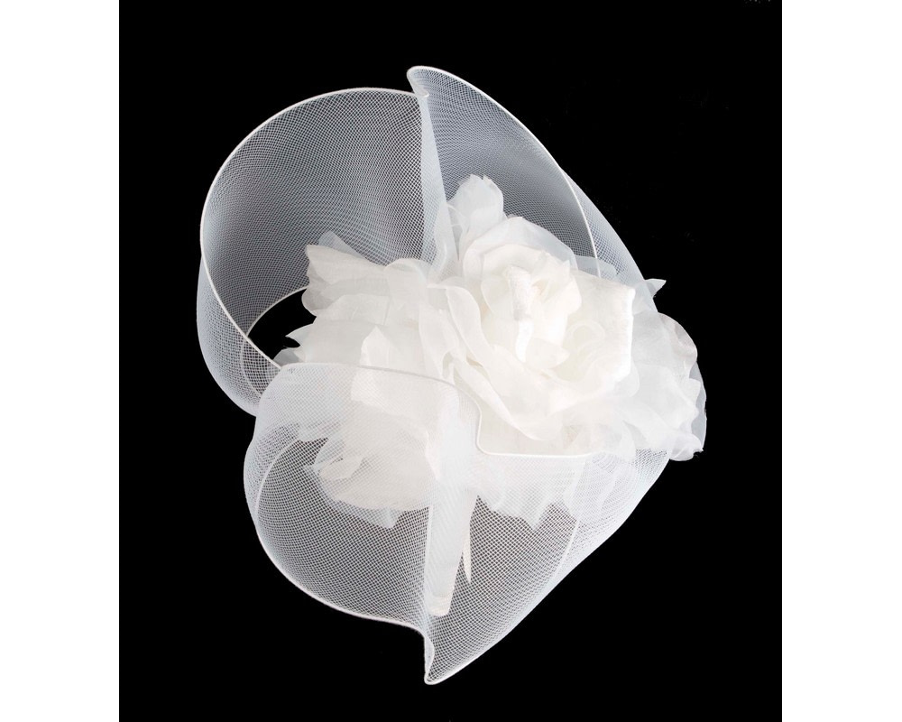 Exclusive white fascinator by Fillies Collection - Fascinators.com.au Exclusive white fascinator by Fillies Collection - Image 3