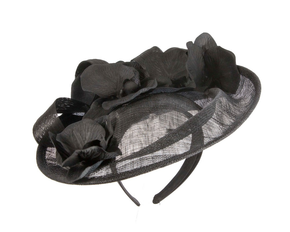 Black plate fascinator with orchids by Fillies Collection - Image 2