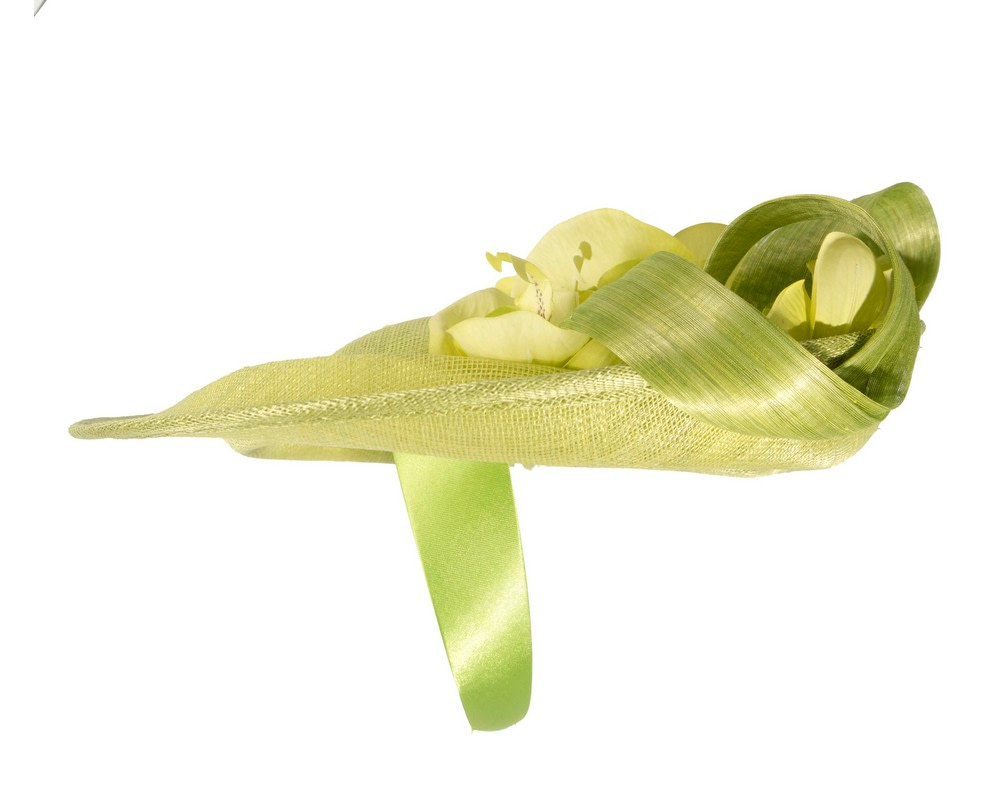 Lime green plate fascinator with orchids by Fillies Collection - Image 4