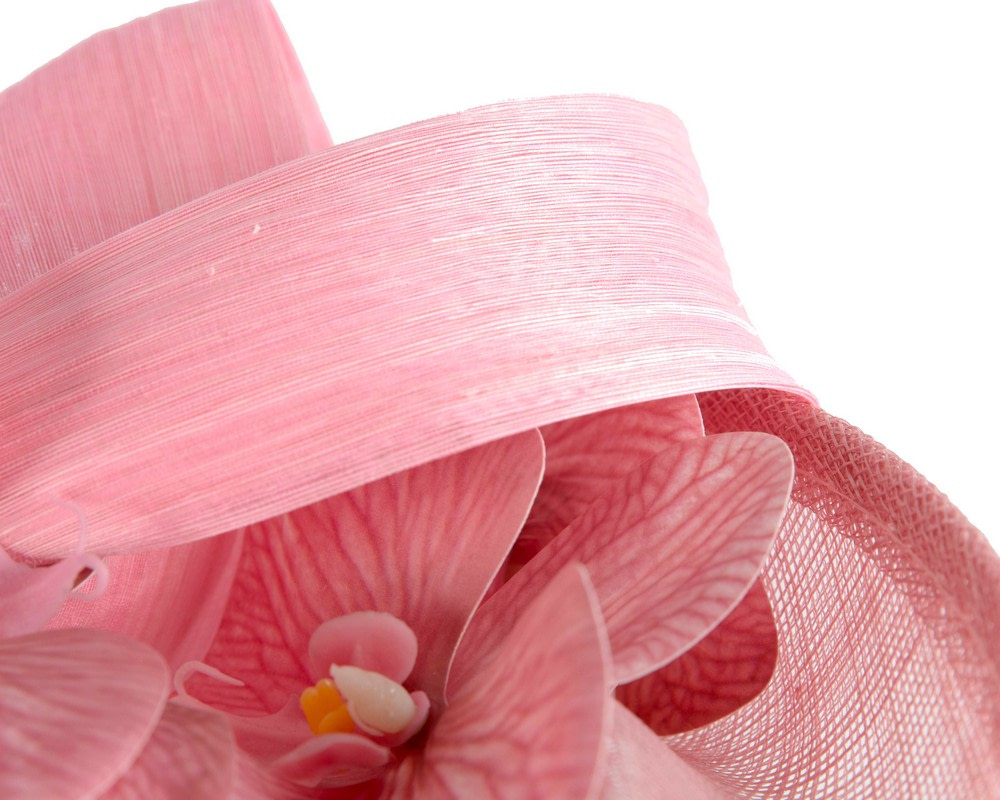 Dusty pink plate fascinator with orchids by Fillies Collection - Image 3