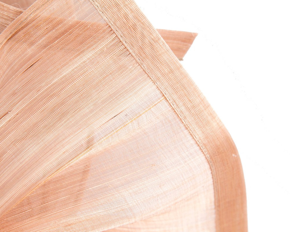 Twisted nude silk abaca fascinator by Fillies Collection - Image 3