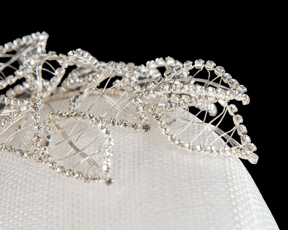 Exclusive white pillbox with jewellery from Fillies Collection - Fascinators.com.au Exclusive white pillbox with jewellery from Fillies Collection - Image 5