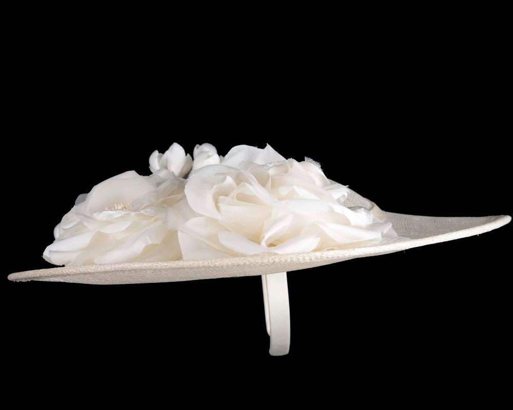 Large cream sinamay hat with flowers by Max Alexander - Image 4