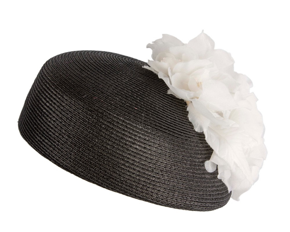 Black beret hat with white flowers by Max Alexander - Image 6
