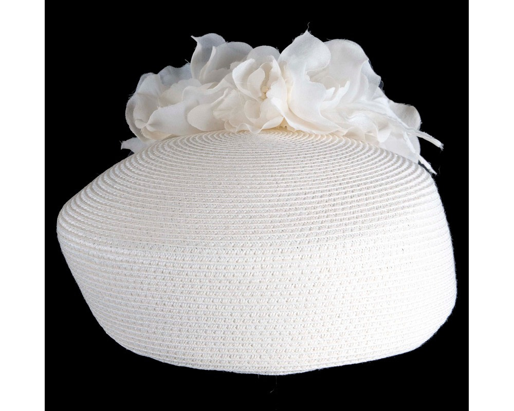 Cream beret hat with flowers by Max Alexander - Image 3