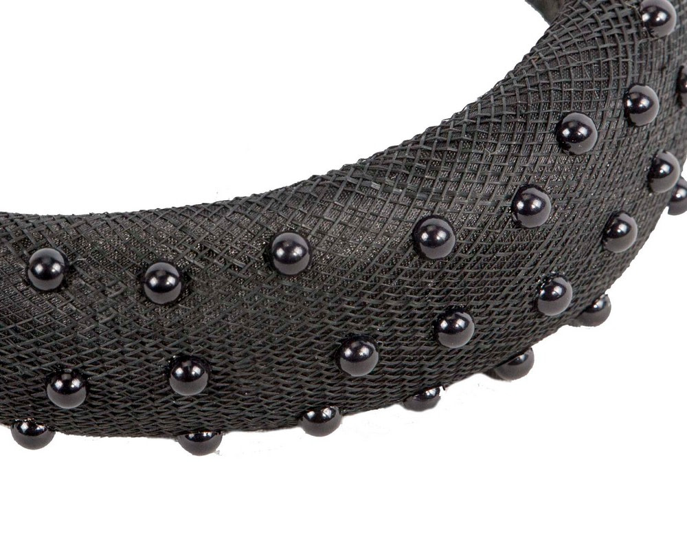 Black sinamay headband with pearls - Image 3